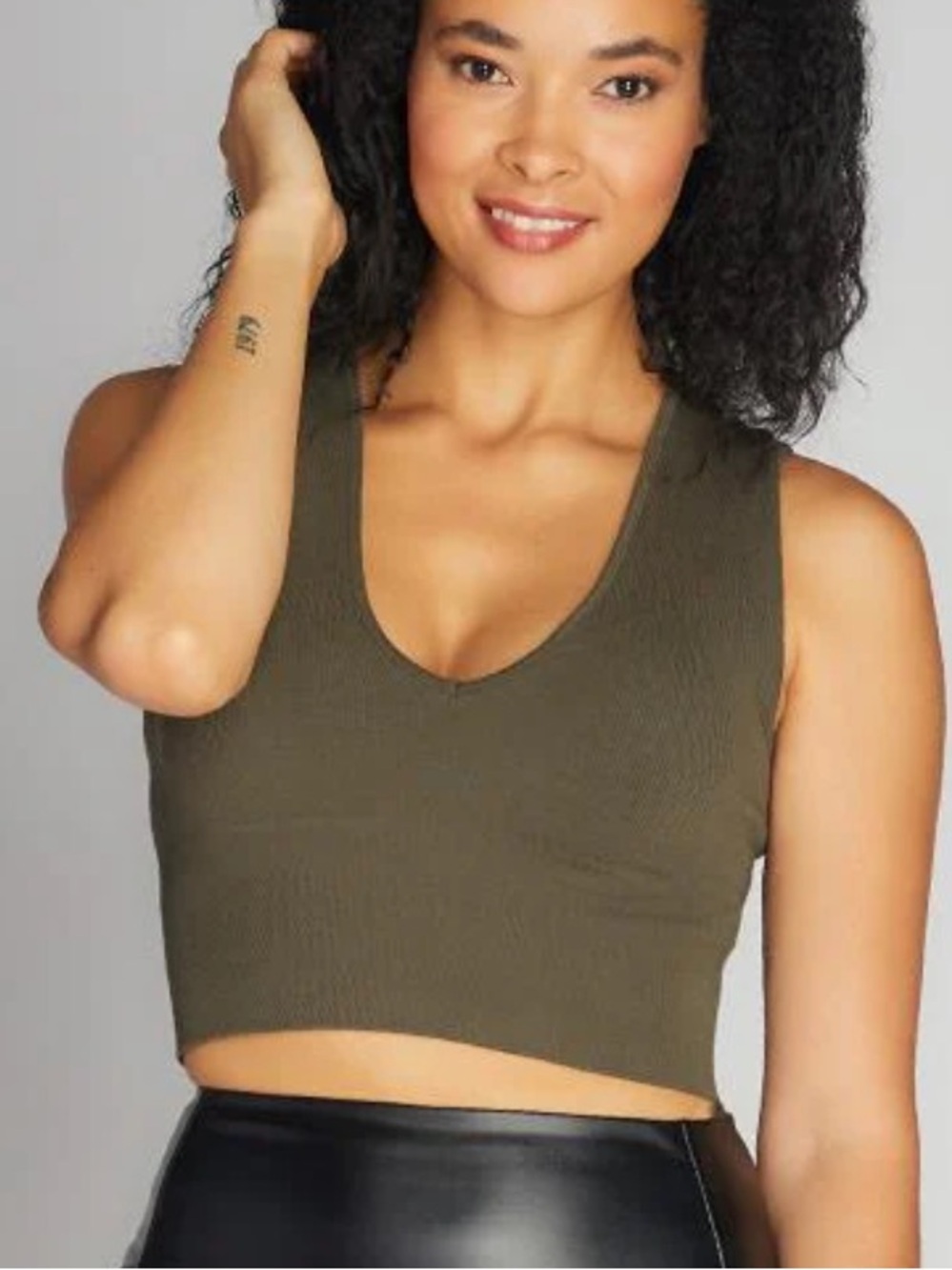 C’est Moi Ribbed V-Neck Tank Top - Olive Green